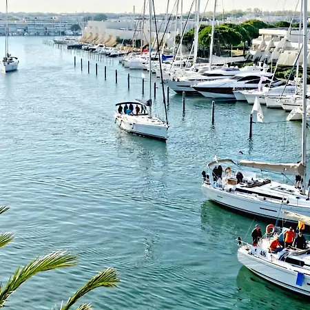 Апартаменты Super Vue Port Camargue- Du Roi